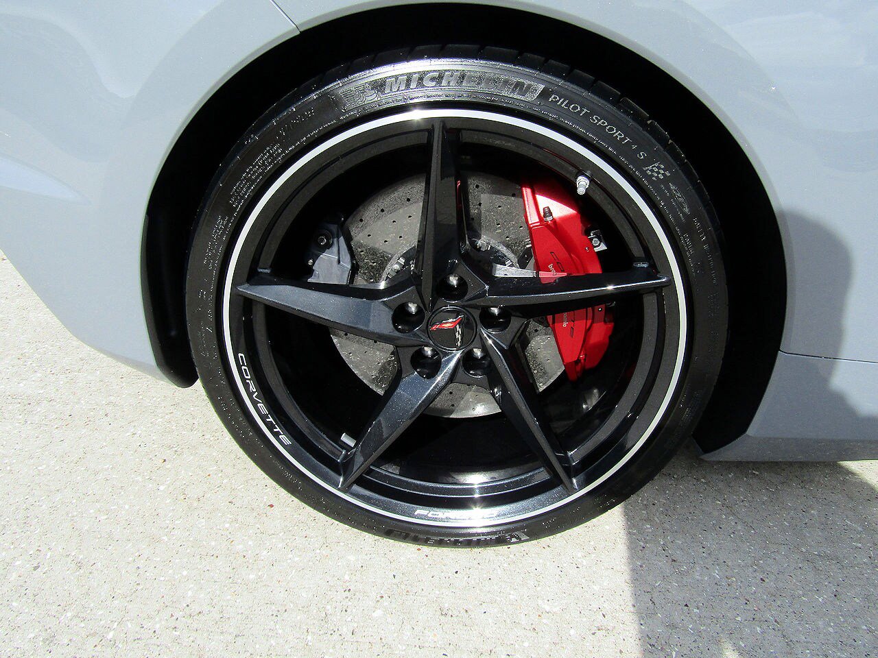 Used 2024 Chevrolet Corvette E-Ray w/ ZER Performance Package AWD/4WD image 23