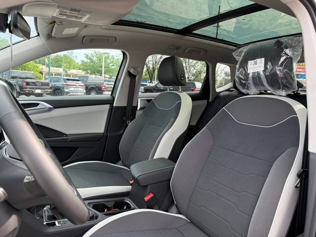 New 2026 Volkswagen Taos SE AWD/4WD image 12