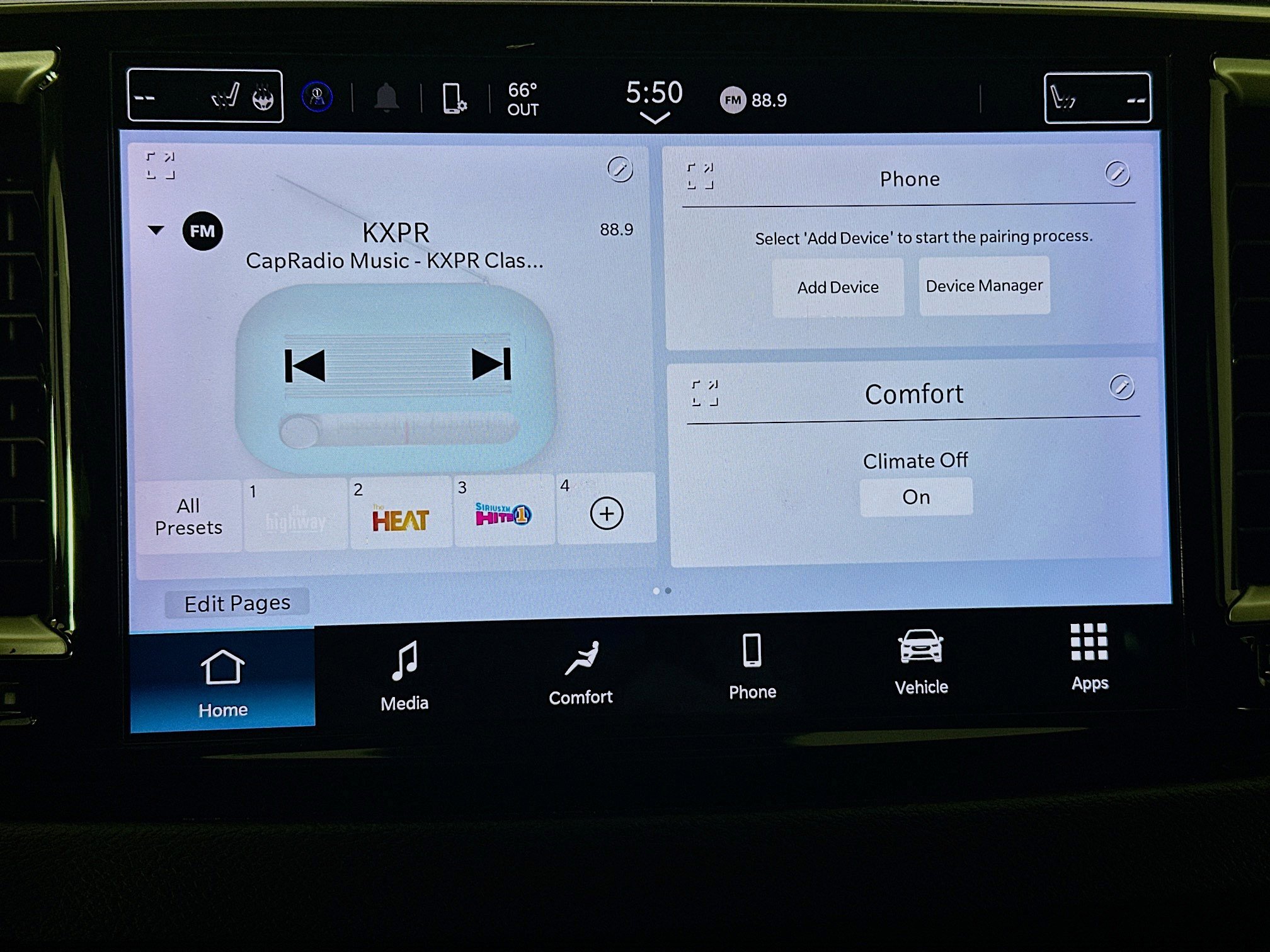 Used 2021 Chrysler Pacifica Touring-L image 21