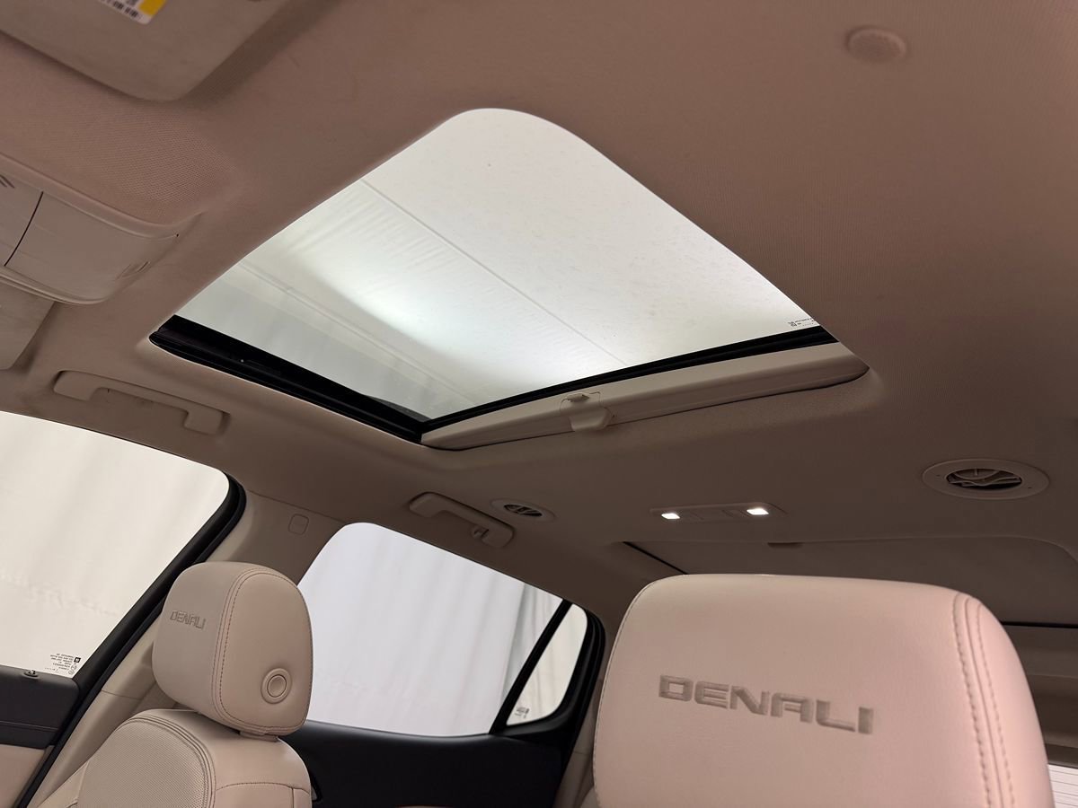 Used 2020 GMC Acadia Denali w/ Trailering Package image 7