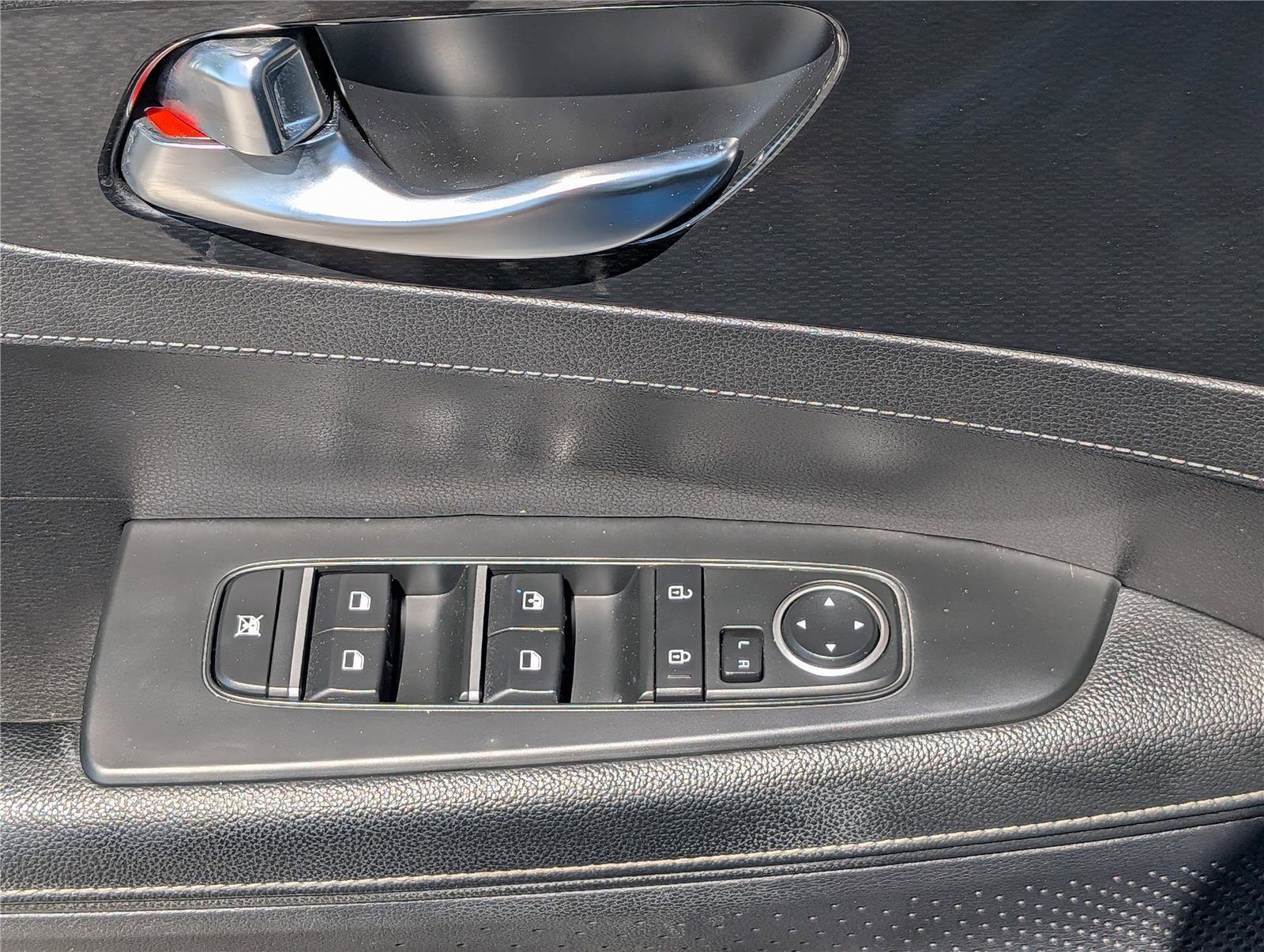 Used 2022 Kia Forte GT-Line w/ GT-Line Technology Package FWD image 18