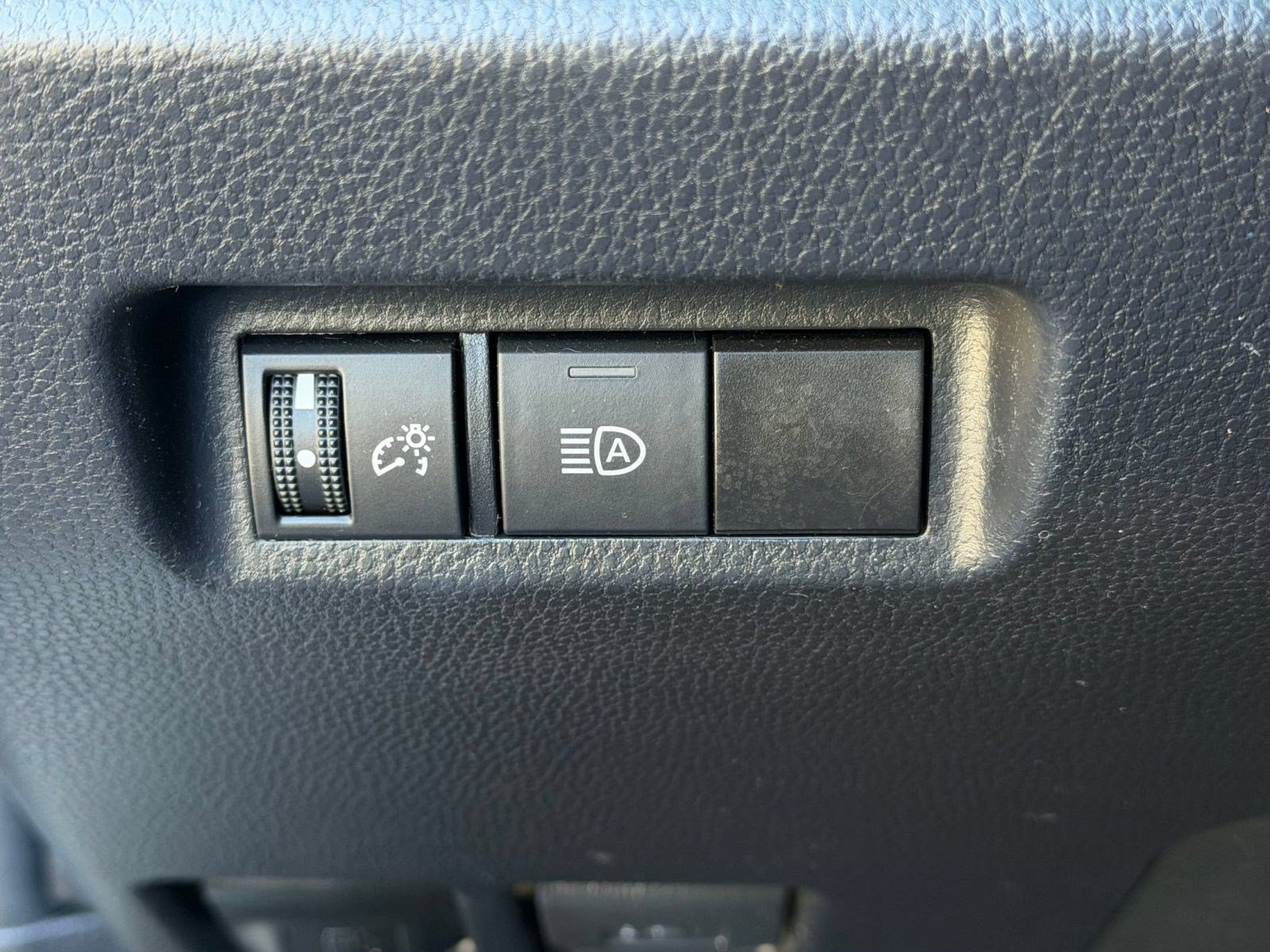 Used 2022 Toyota RAV4 Adventure AWD/4WD image 23