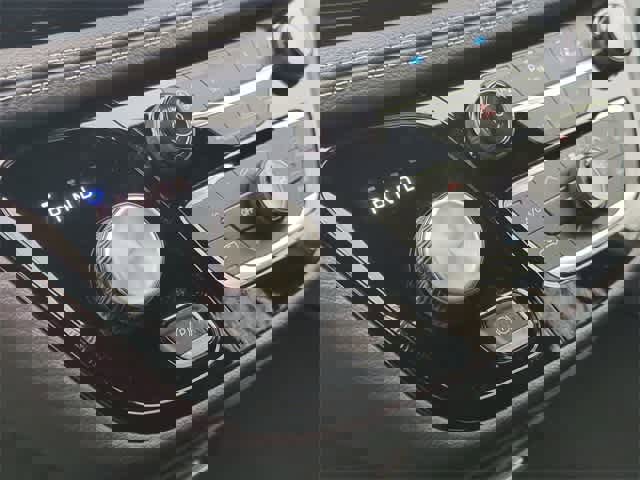 New 2026 Chrysler Pacifica Select w/ S Appearance Package image 32