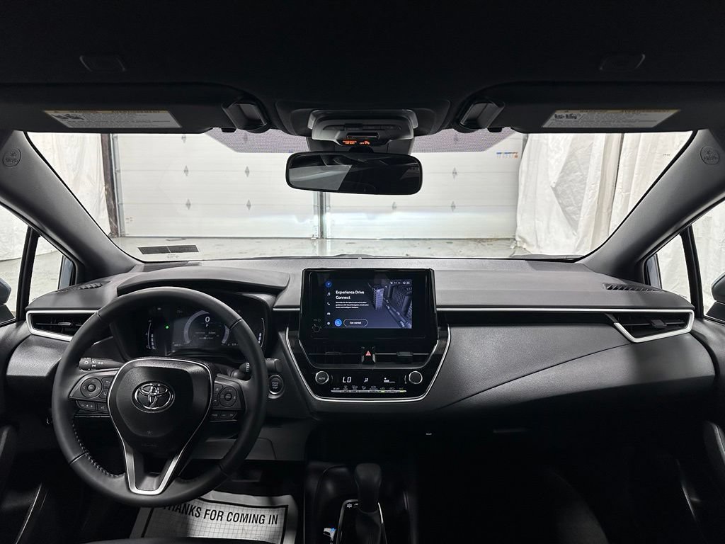 Used 2026 Toyota Corolla SE FWD image 40