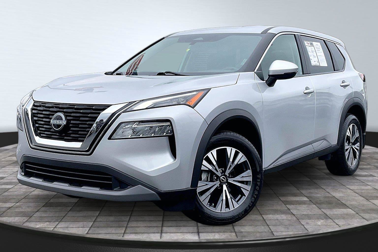 Certified 2022 Nissan Rogue SV FWD image 13