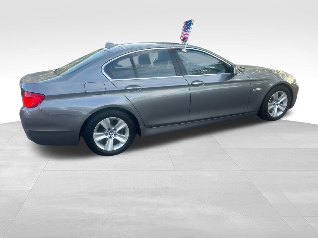 Used 2011 BMW 528i Sedan image 24