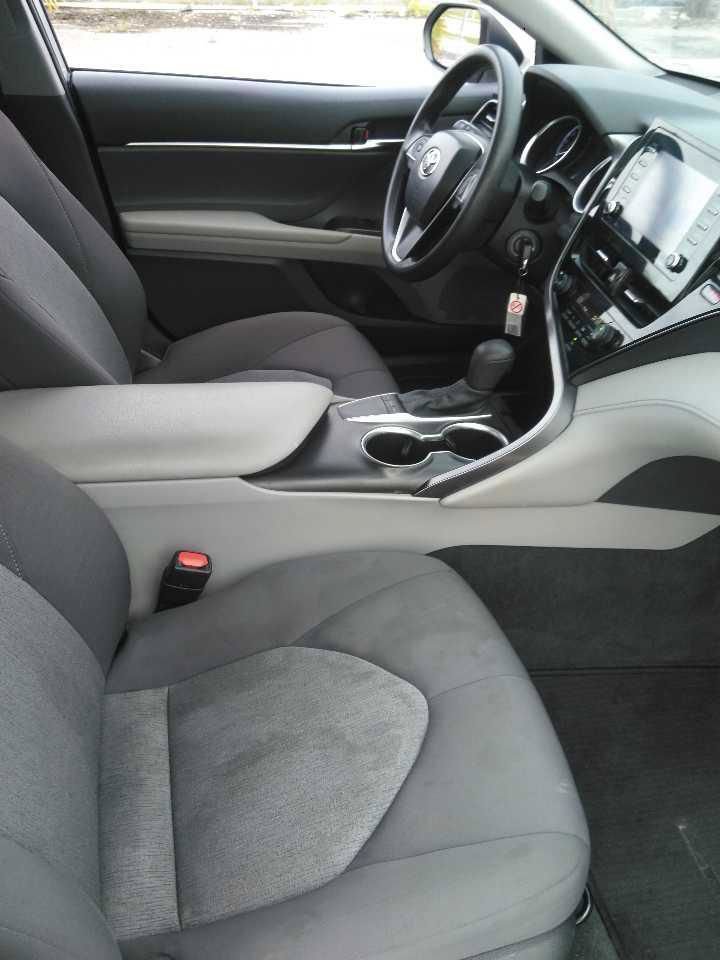 Used 2023 Toyota Camry LE FWD image 4