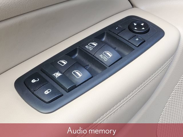 Used 2021 Jeep Grand Cherokee Limited AWD/4WD image 13