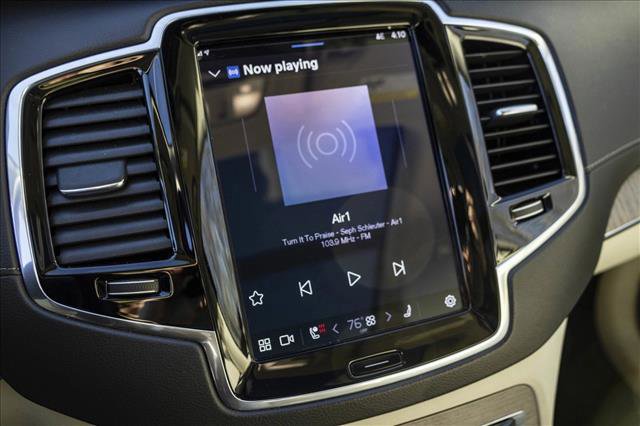 Used 2023 Volvo XC90 B6 Ultimate w/ Protection Package Premier image 18