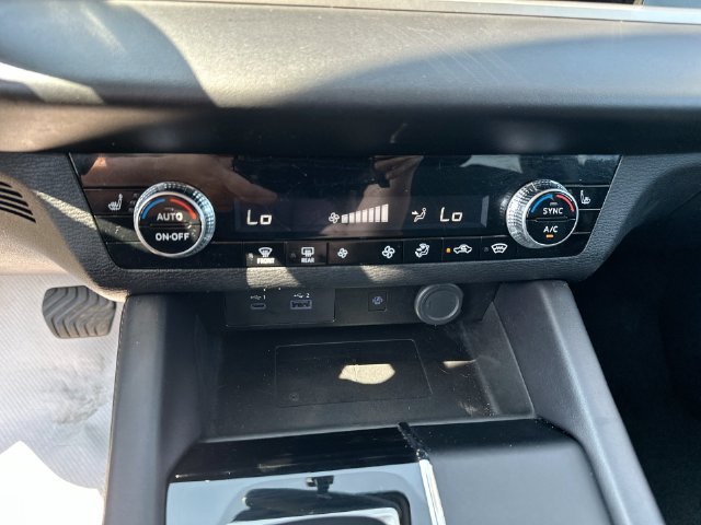 Used 2024 Mitsubishi Outlander SE AWD/4WD image 39
