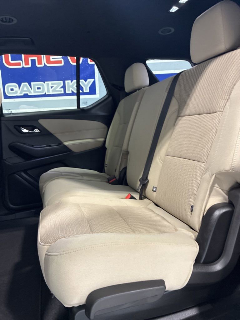 Used 2022 Chevrolet Traverse LS FWD image 33