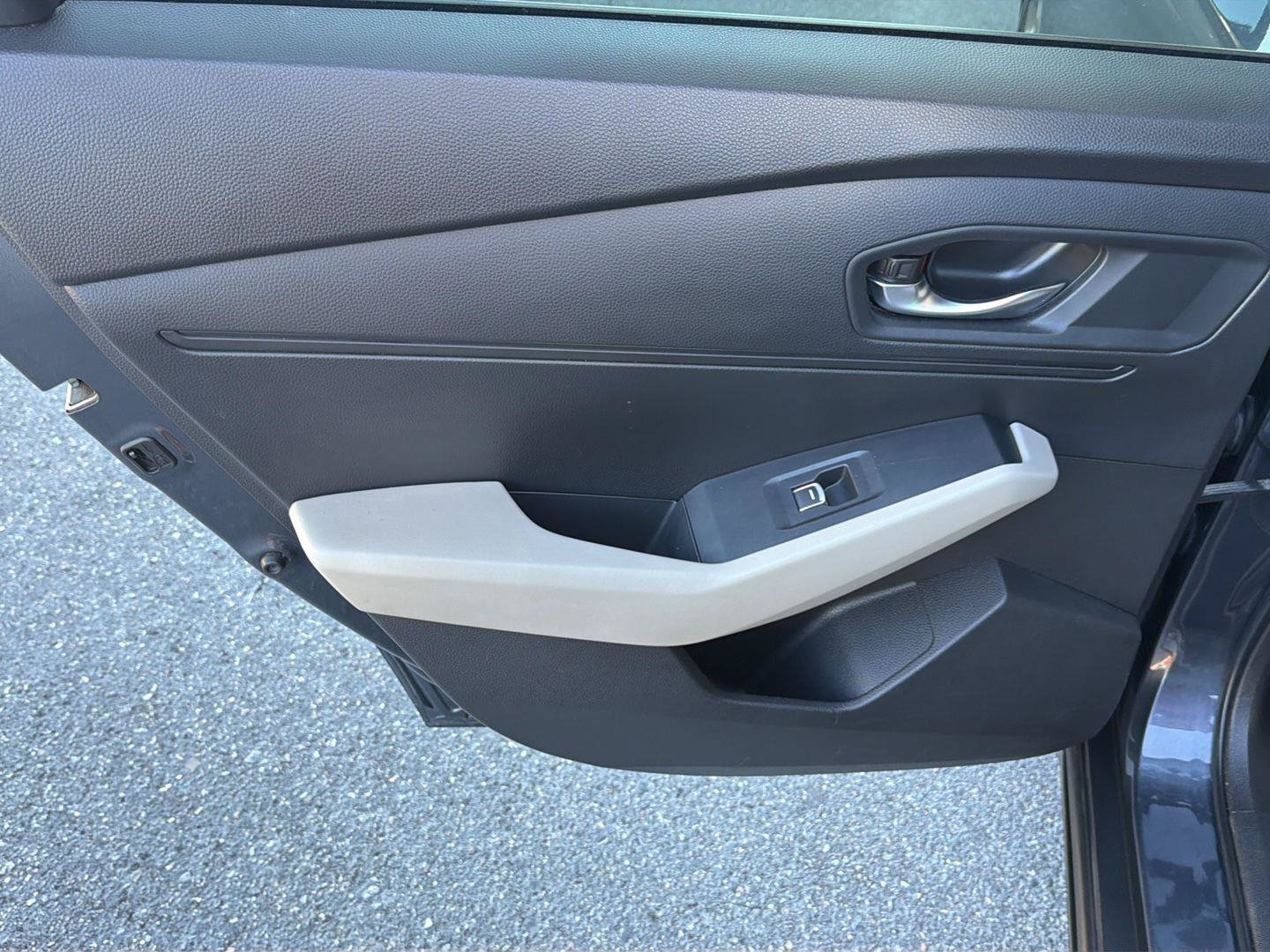 Used 2023 Honda Accord EX image 17