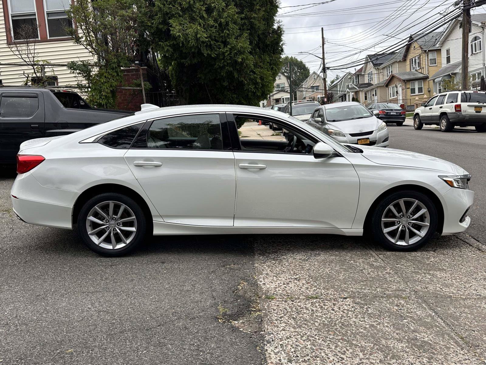 Used 2021 Honda Accord LX image 7