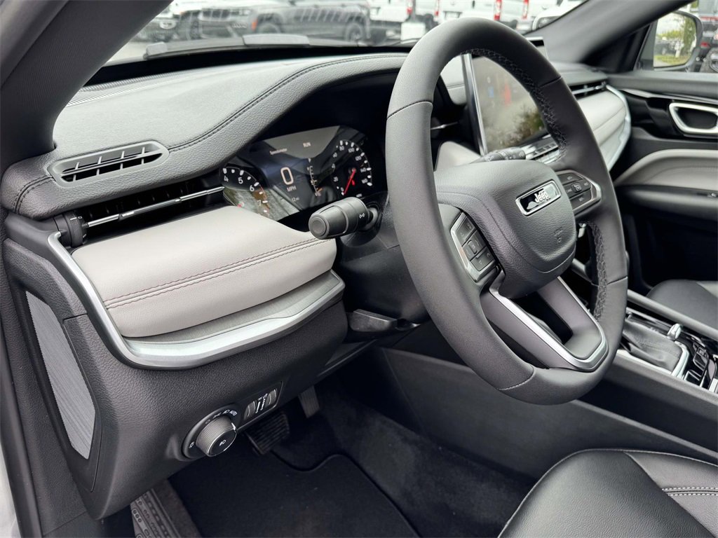 New 2026 Jeep Compass Limited image 2