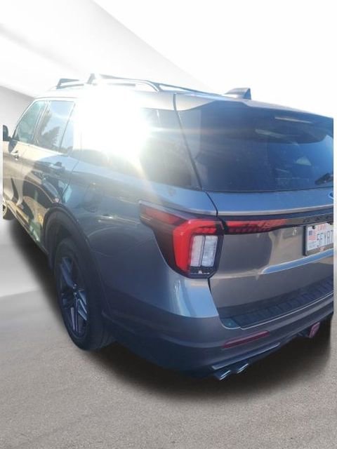 Used 2025 Ford Explorer ST image 38