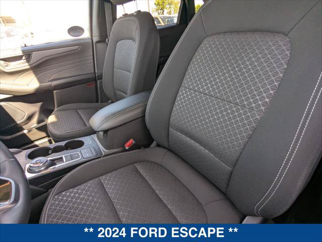 Certified 2024 Ford Escape Active FWD image 17