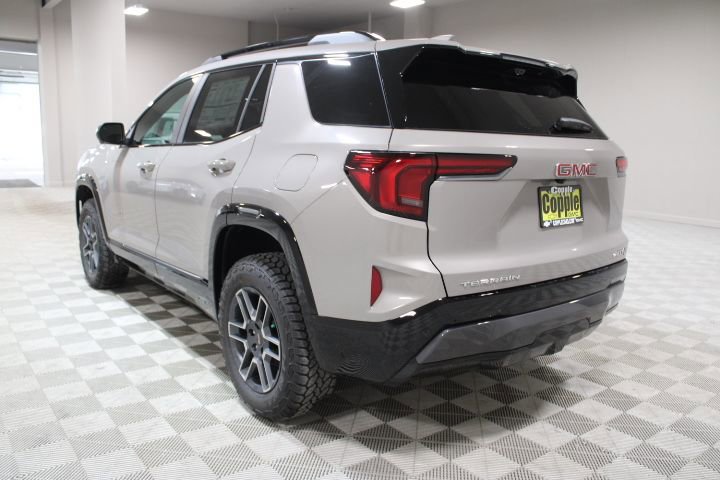 New 2026 GMC Terrain AT4 AWD/4WD image 9