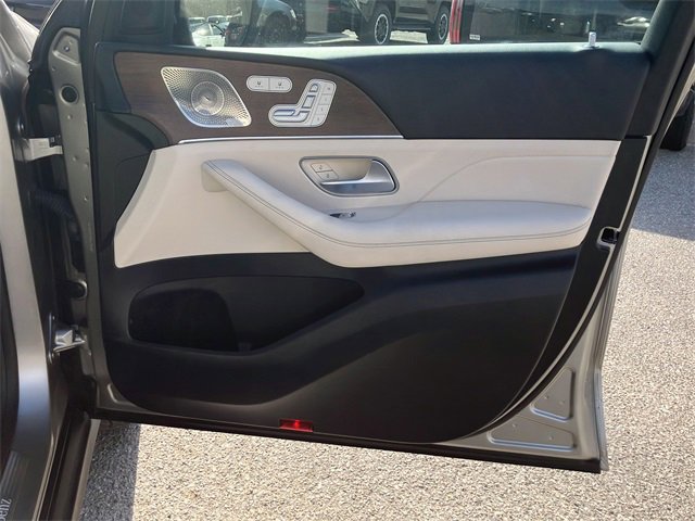 Used 2021 Mercedes-Benz GLE 350 w/ Premium Package image 8