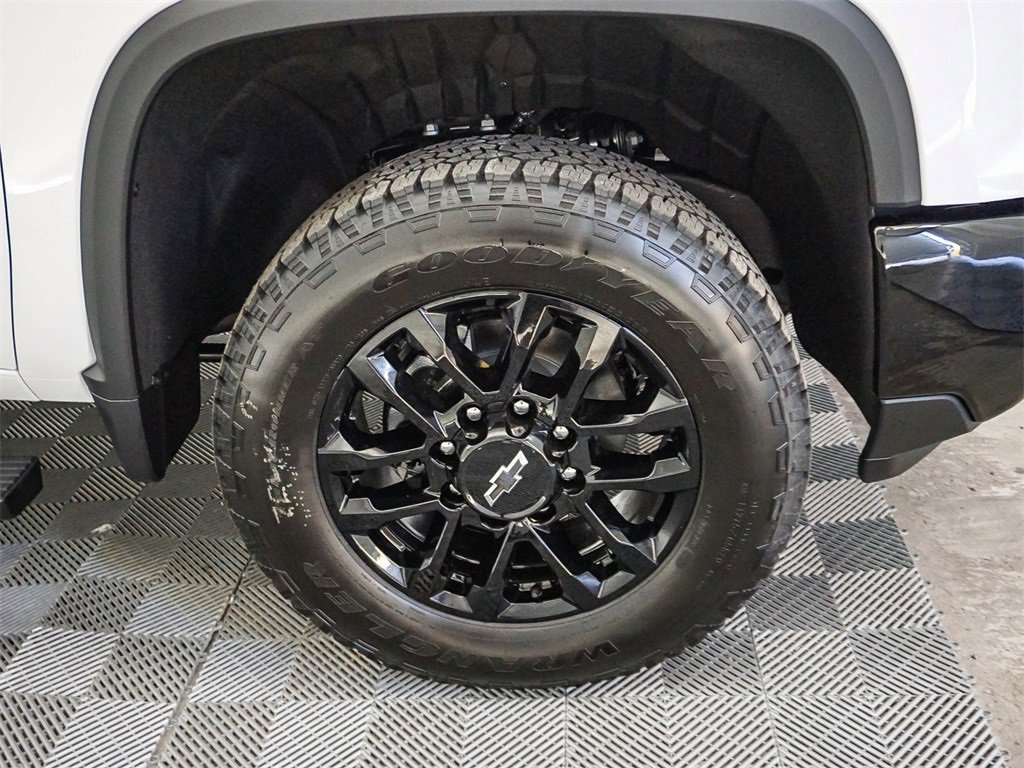 New 2026 Chevrolet Silverado 2500 Custom w/ Custom Value Package image 11