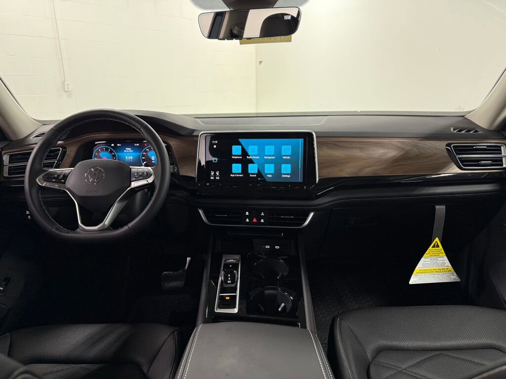 New 2026 Volkswagen Atlas SE image 11