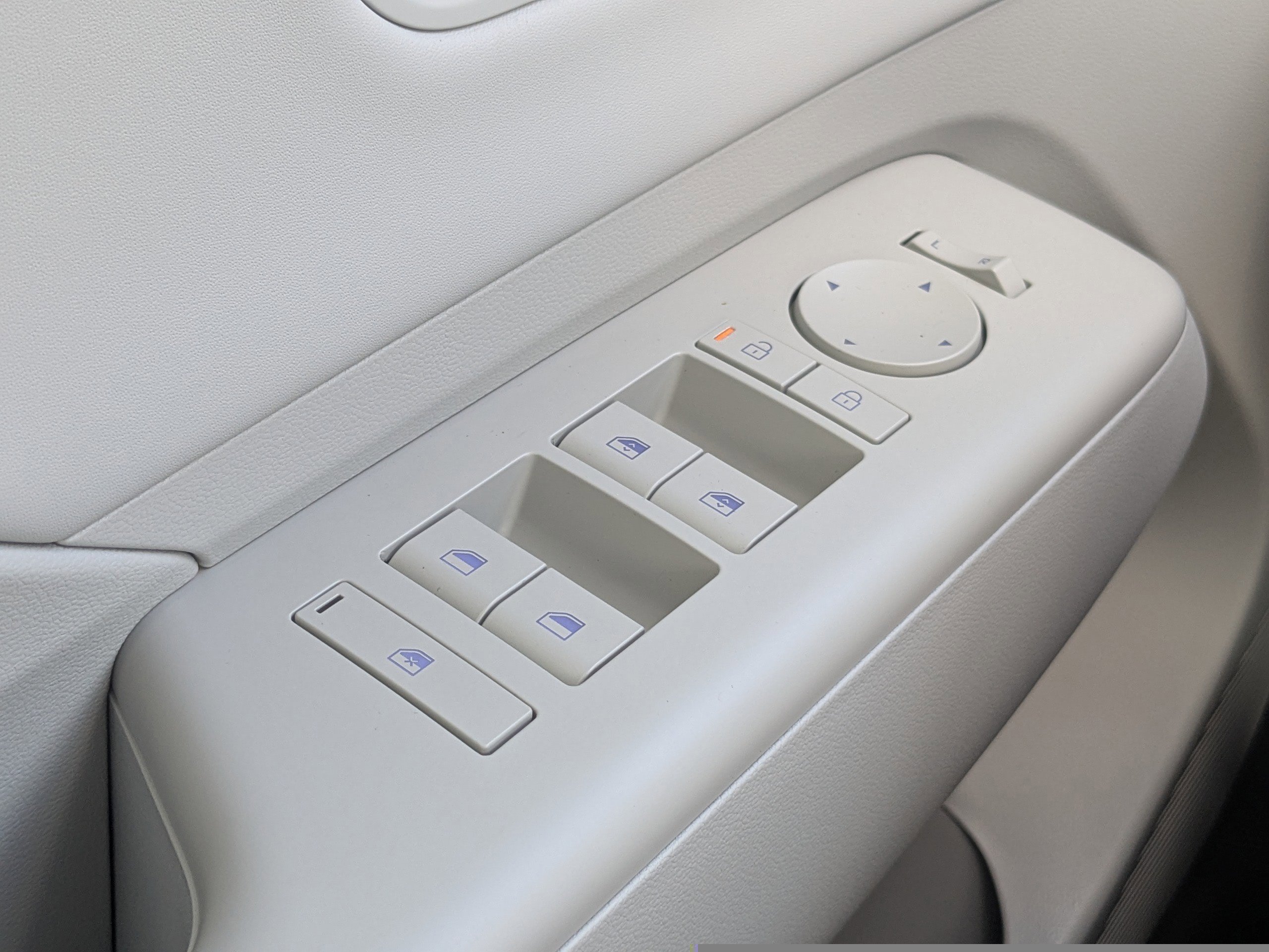 New 2026 Hyundai Kona Limited image 27