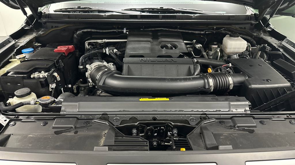 Used 2025 Nissan Frontier PRO-4X w/ Pro Premium Package image 11