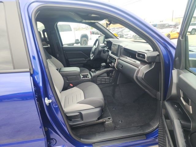 Used 2025 Toyota Tacoma TRD Off-Road image 28