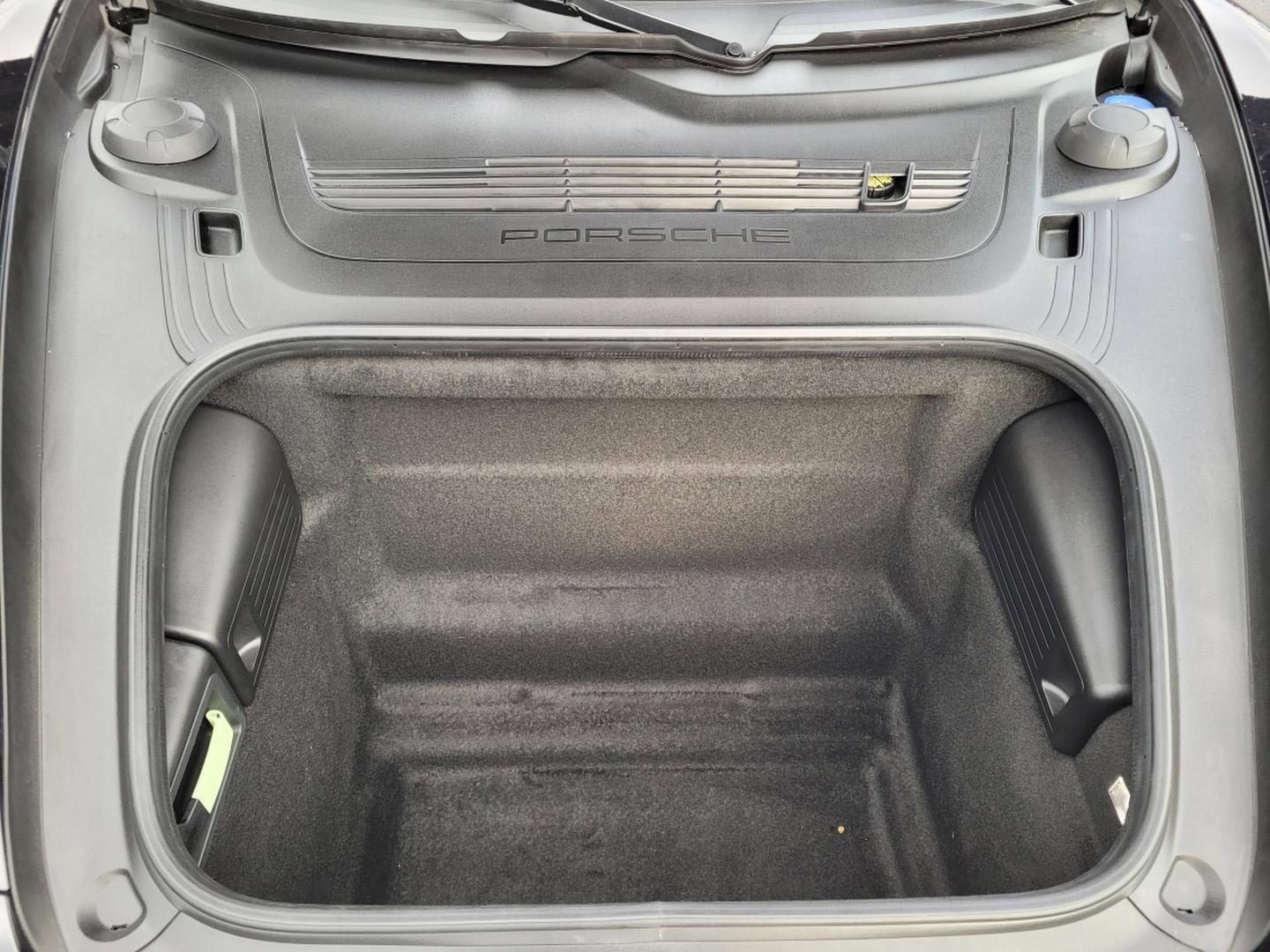 Used 2025 Porsche 718 Cayman image 29