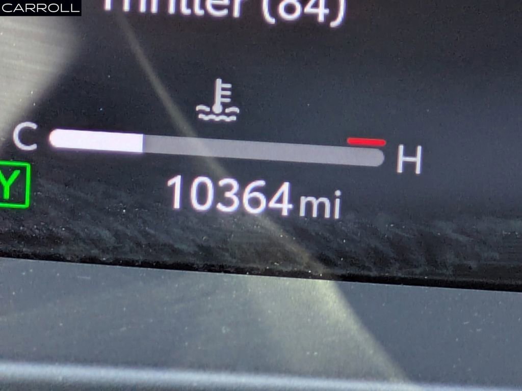 Used 2023 Toyota Crown Limited image 32