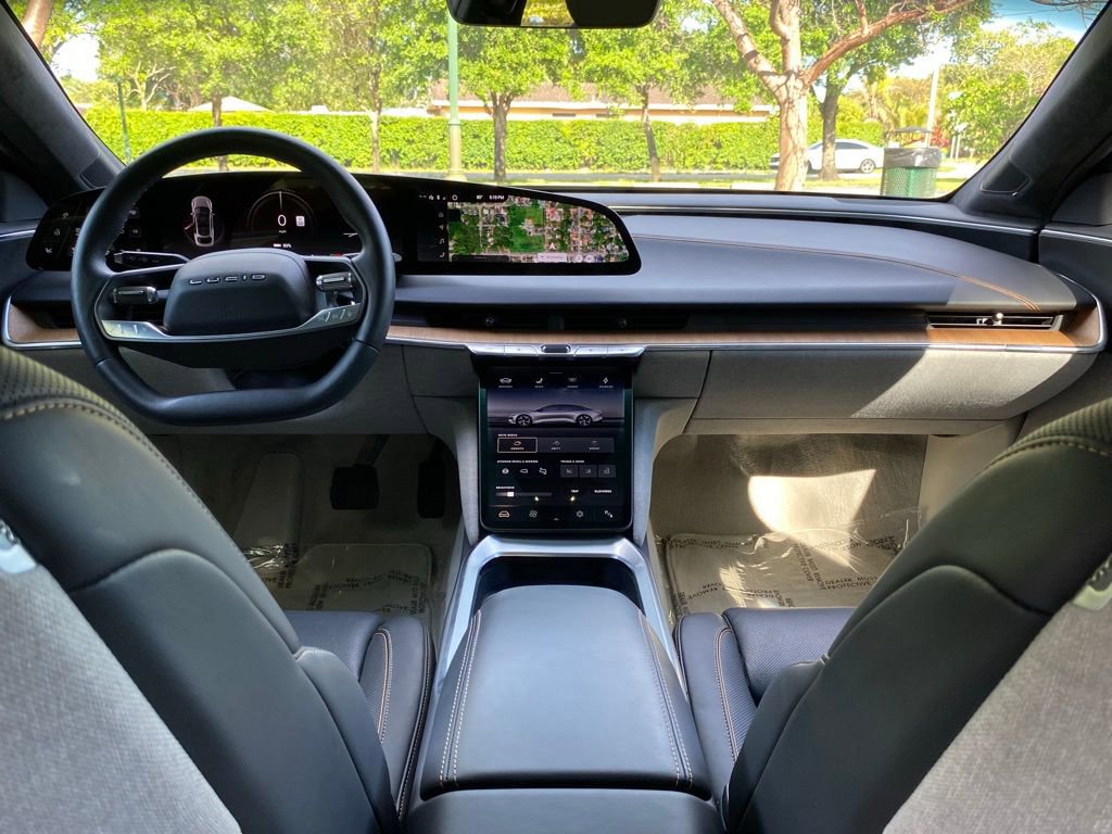 Used 2023 Lucid Air Touring image 20