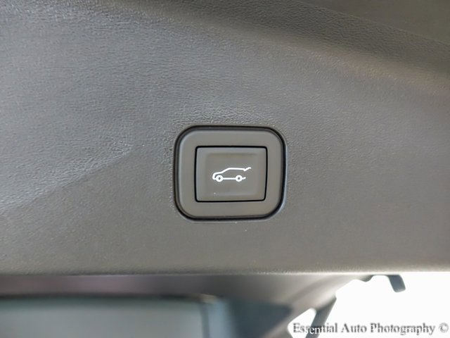 New 2026 Cadillac Vistiq Luxury w/ LPO, Floor Liner Package image 22