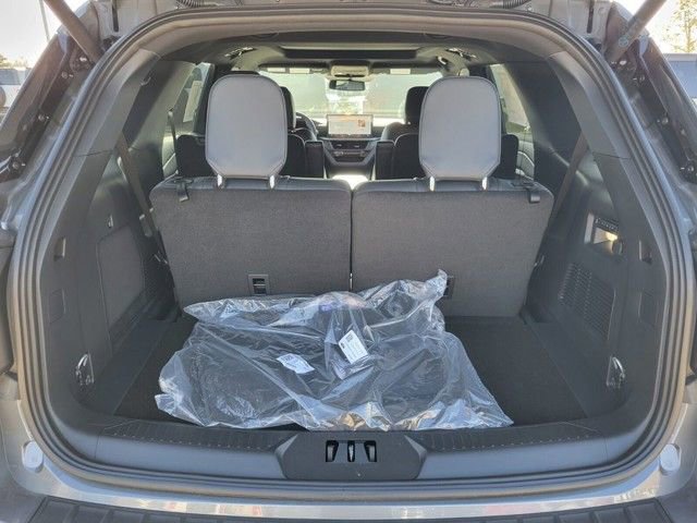 New 2026 Ford Explorer ST w/ Sun And Sound Package image 11