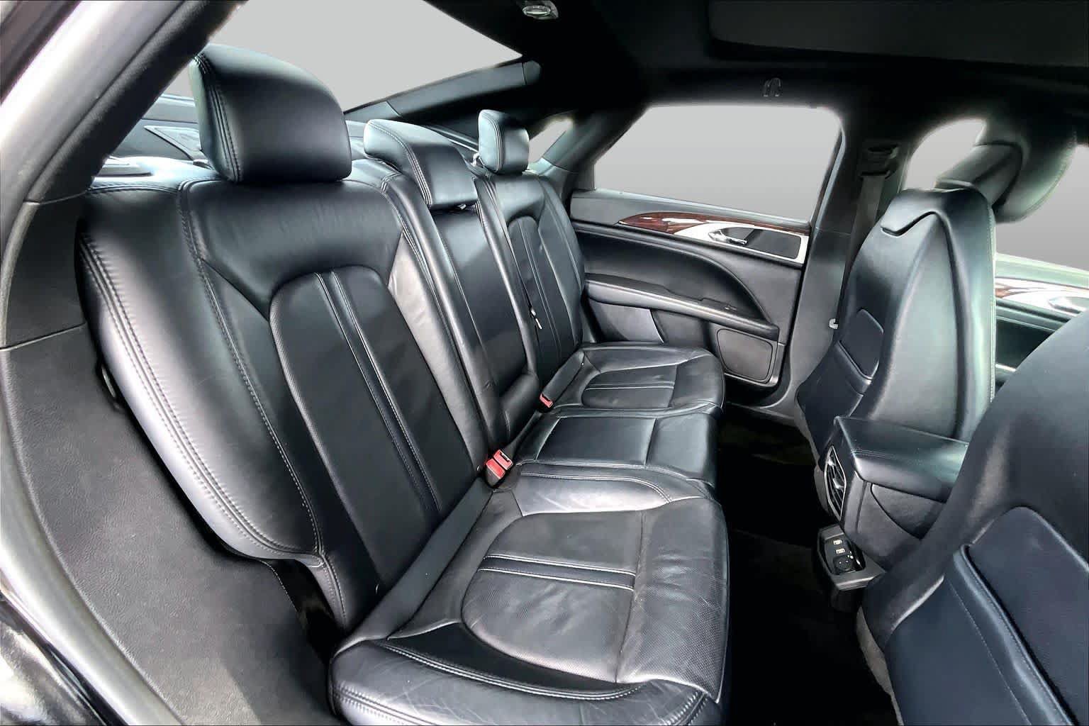 Used 2017 Lincoln MKZ Reserve FWD image 21