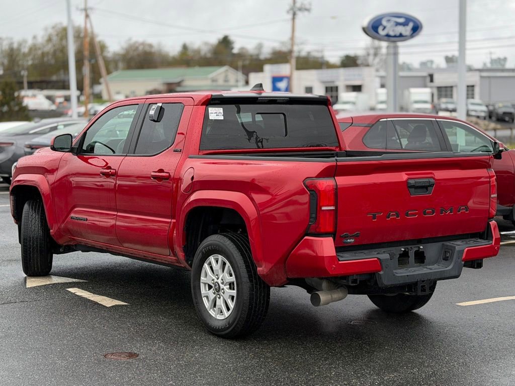 Used 2025 Toyota Tacoma SR5 AWD/4WD image 3