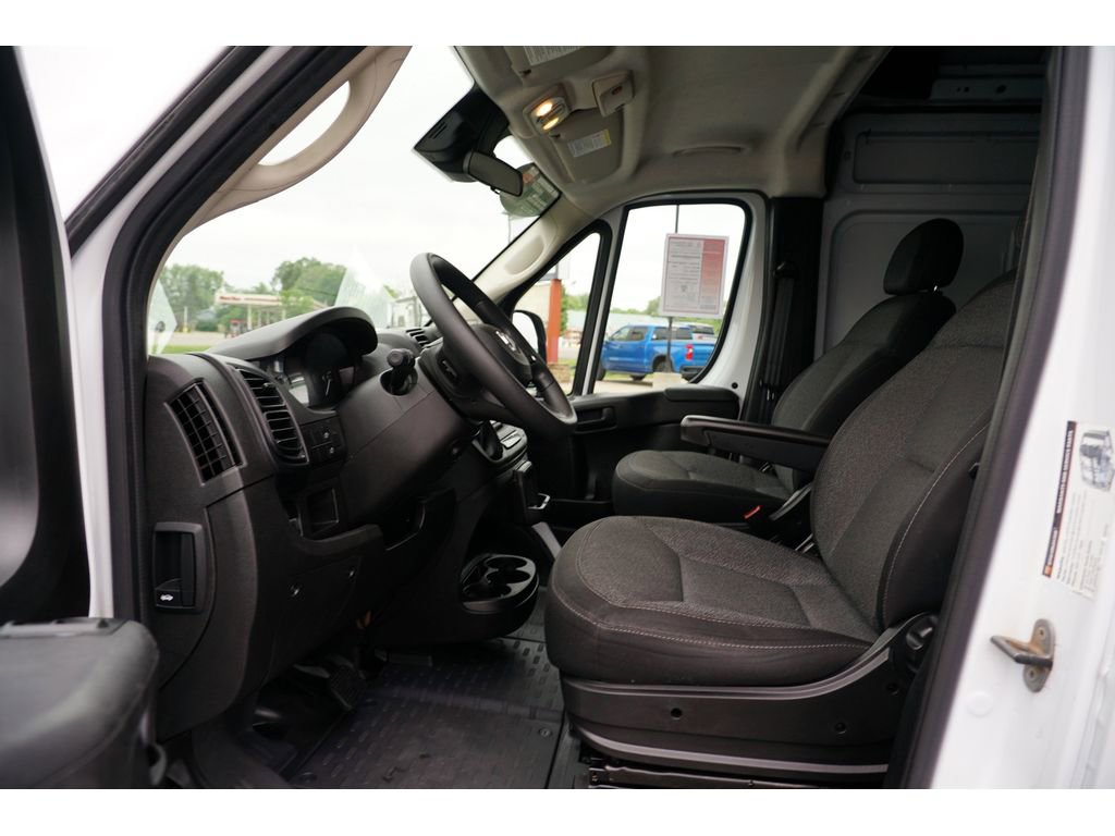 Used 2023 RAM ProMaster 2500 image 23