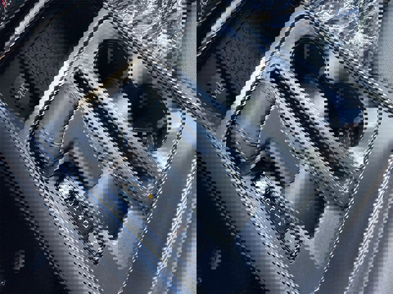 New 2025 Ford F150 Lariat w/ Equipment Group 501A Mid image 14