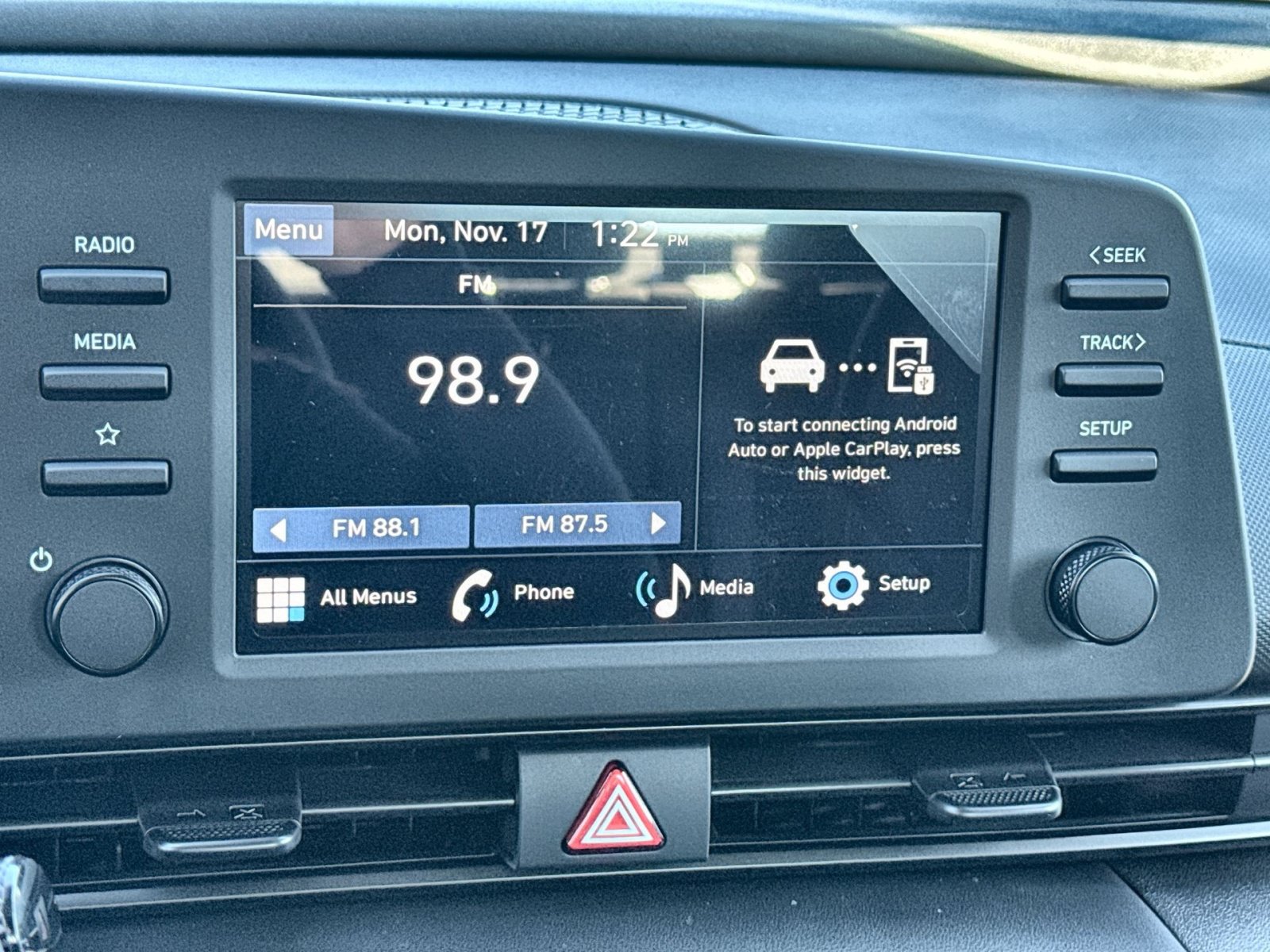 New 2026 Hyundai Elantra SEL Sport Premium FWD image 35