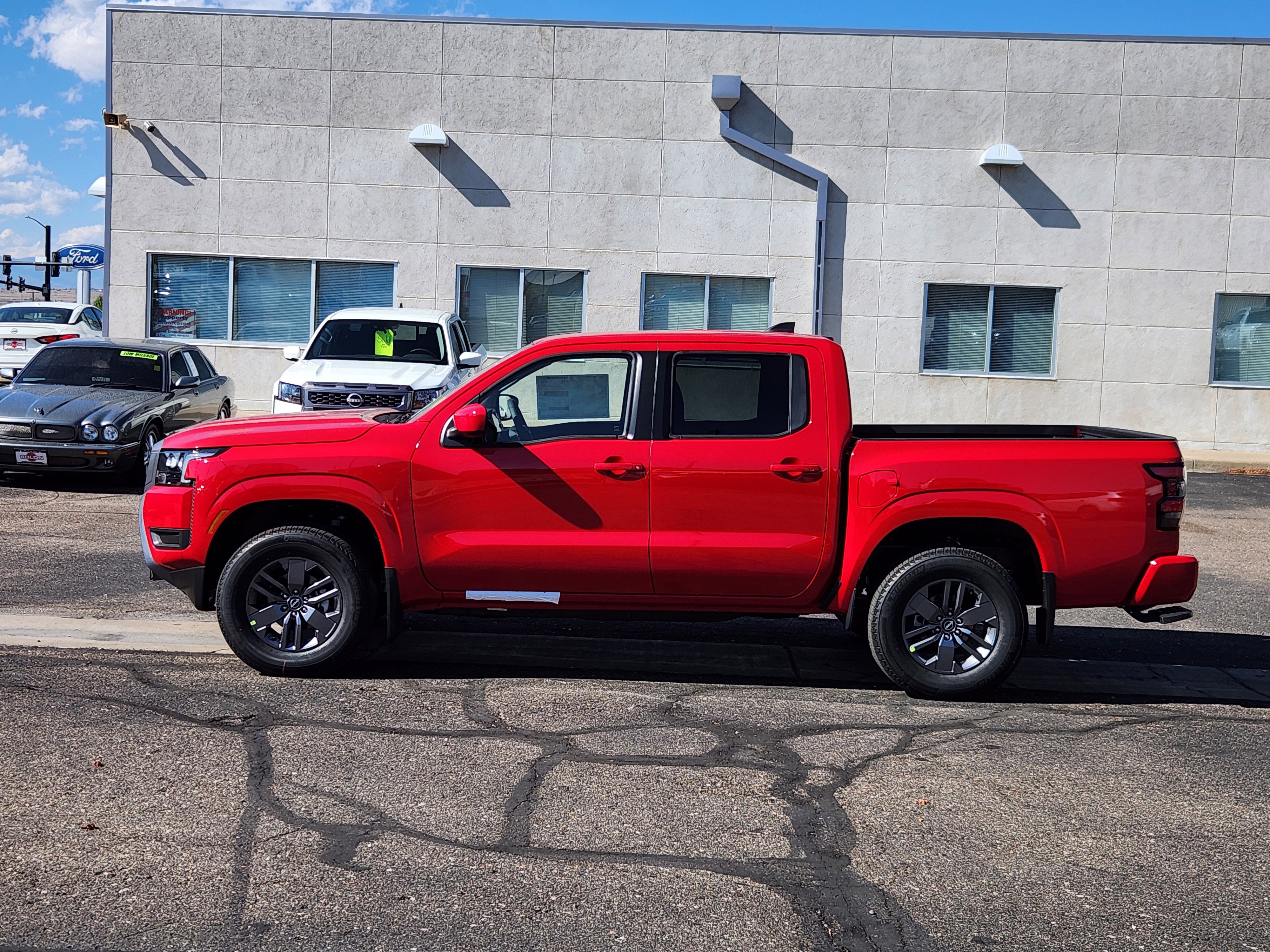 New 2026 Nissan Frontier SV image 2