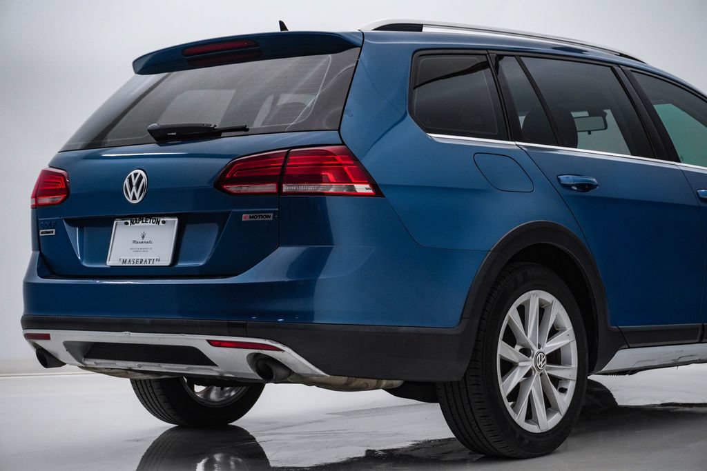 Used 2019 Volkswagen Golf Alltrack S AWD/4WD image 11