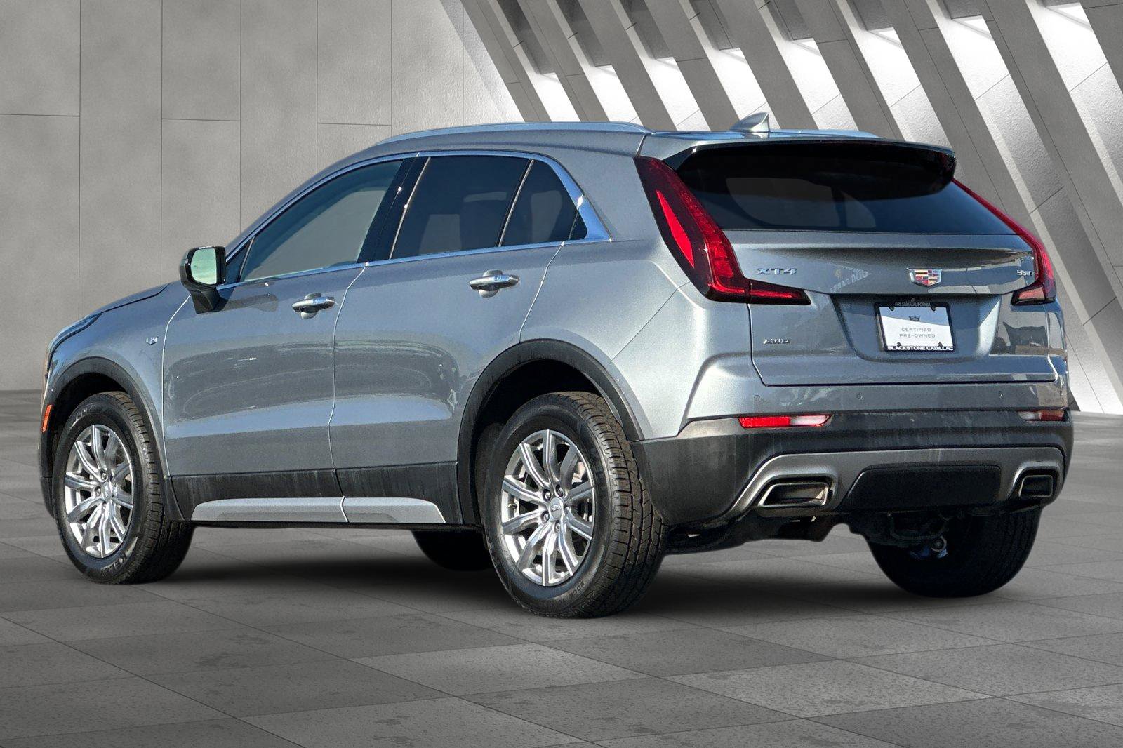 Certified 2023 Cadillac XT4 Premium Luxury image 6