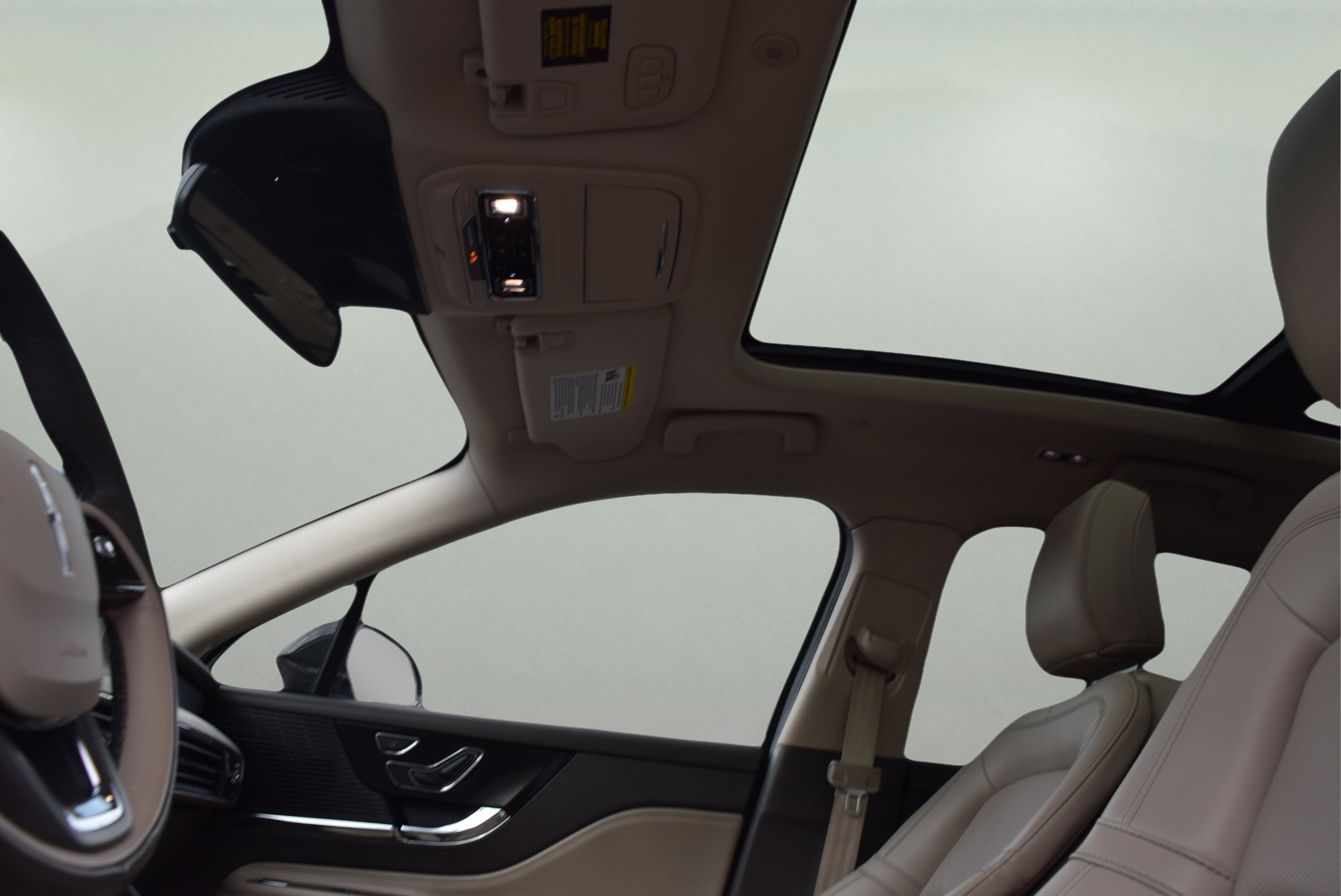 Used 2021 Lincoln Corsair AWD w/ Premium Package image 10