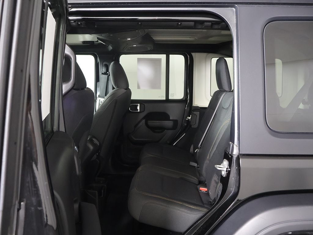 Used 2024 Jeep Wrangler Unlimited Sport AWD/4WD image 29