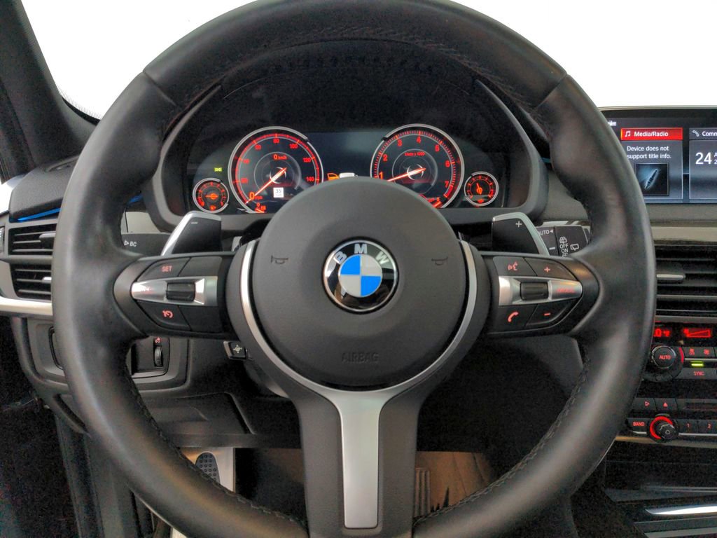 Used 2018 BMW X5 xDrive50i AWD/4WD image 17