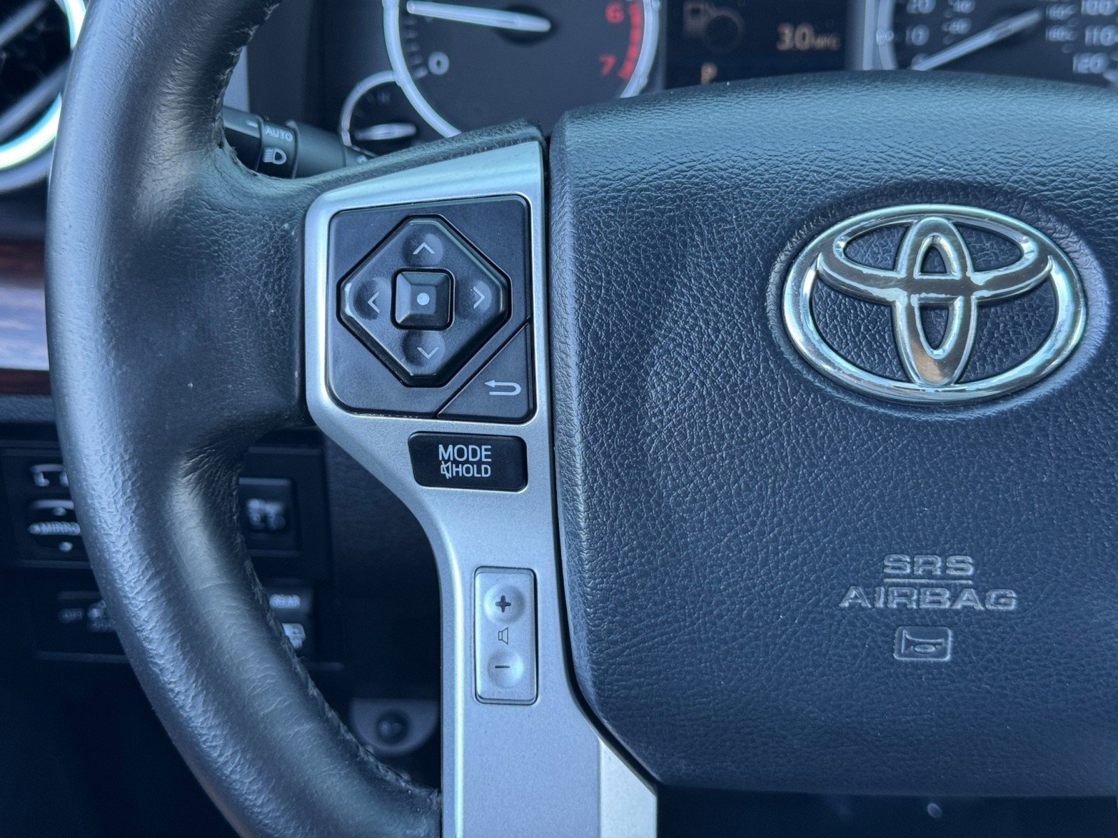 Used 2015 Toyota Tundra Limited w/ Limited Premium Package image 19