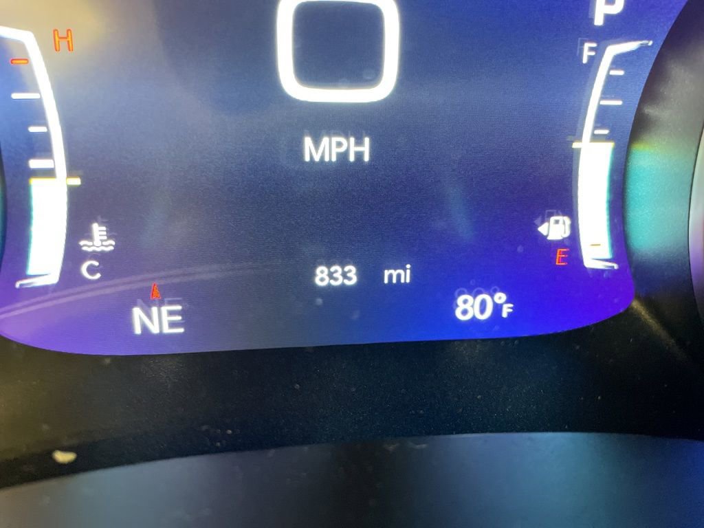 New 2026 Chrysler Voyager LX image 9