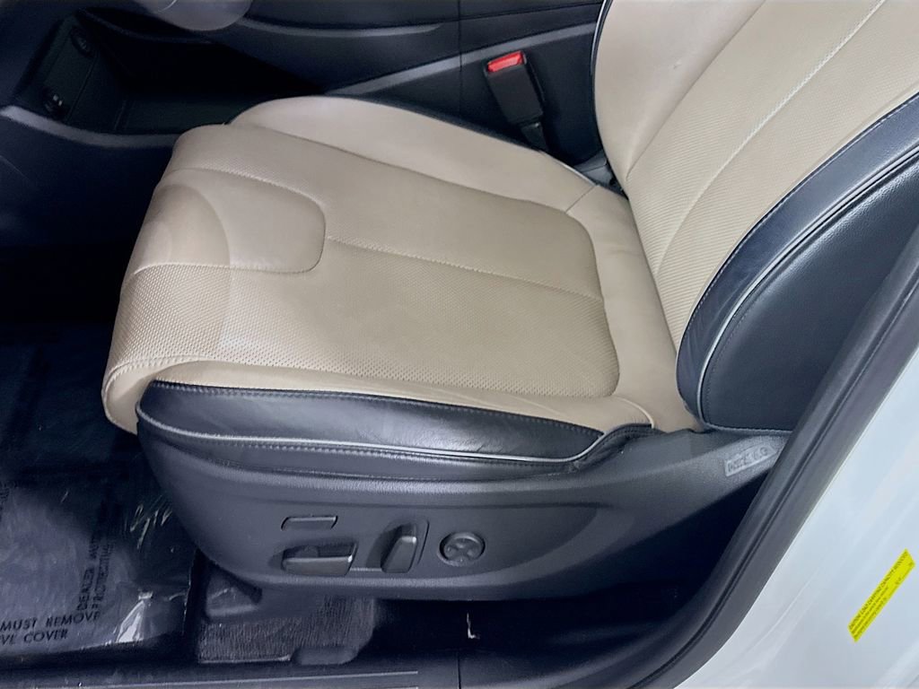 Certified 2021 Hyundai Santa Fe Limited w/ Cargo Package AWD/4WD image 26