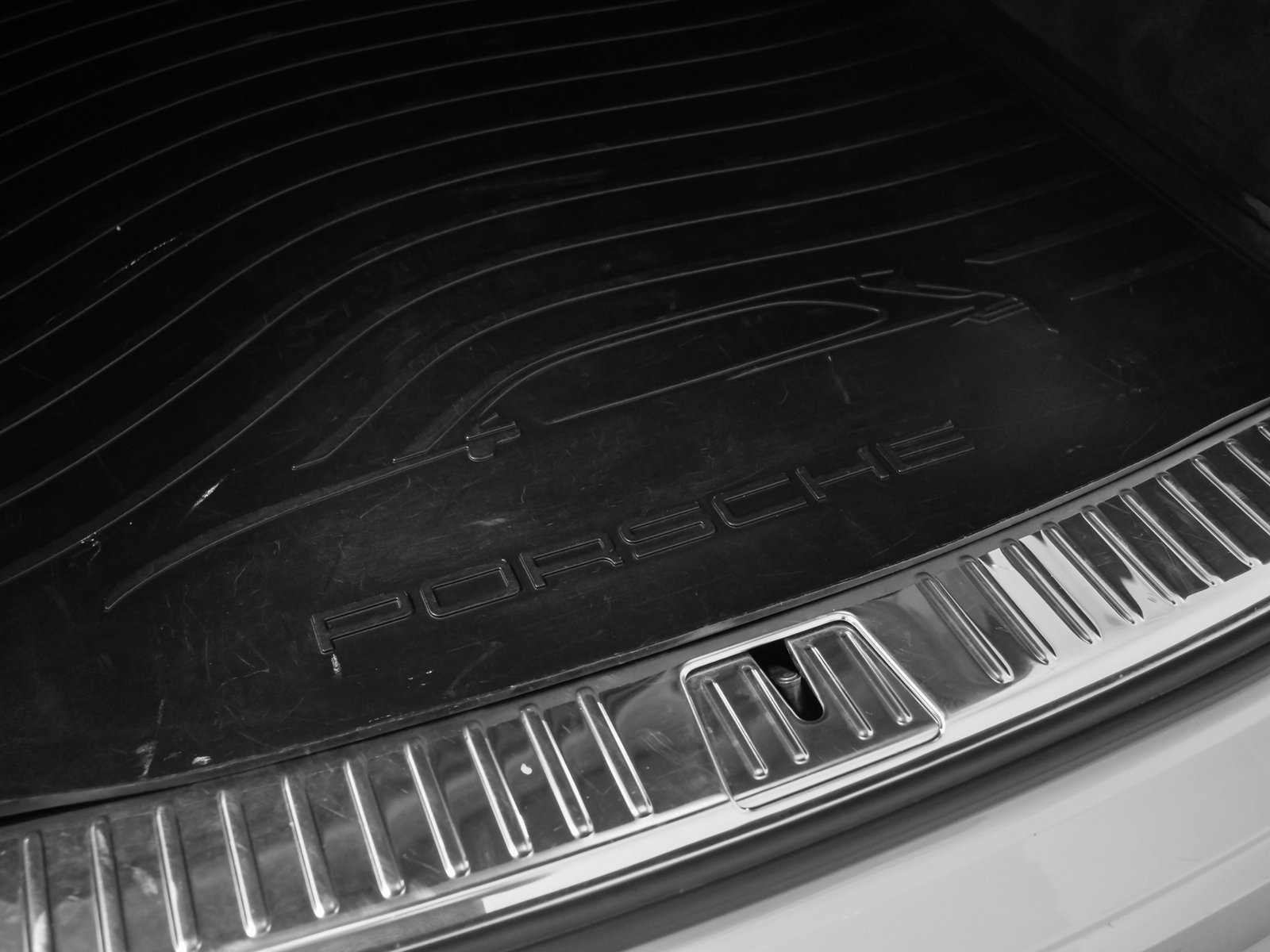 Used 2023 Porsche Cayenne GTS image 23