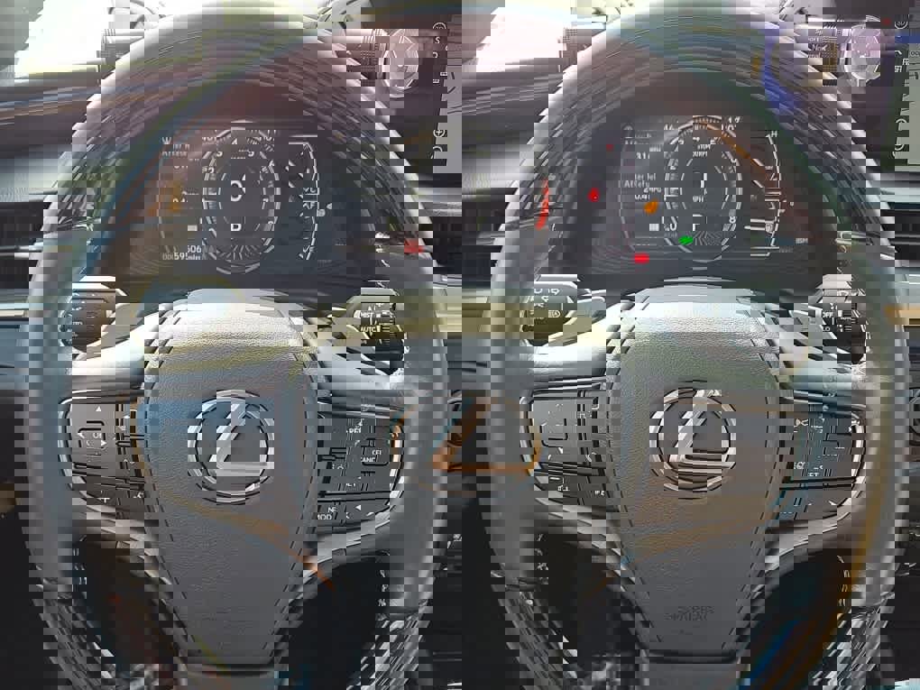 Used 2020 Lexus ES 350 w/ Luxury Package image 17