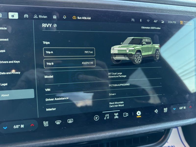 Used 2023 Rivian R1T Adventure image 16