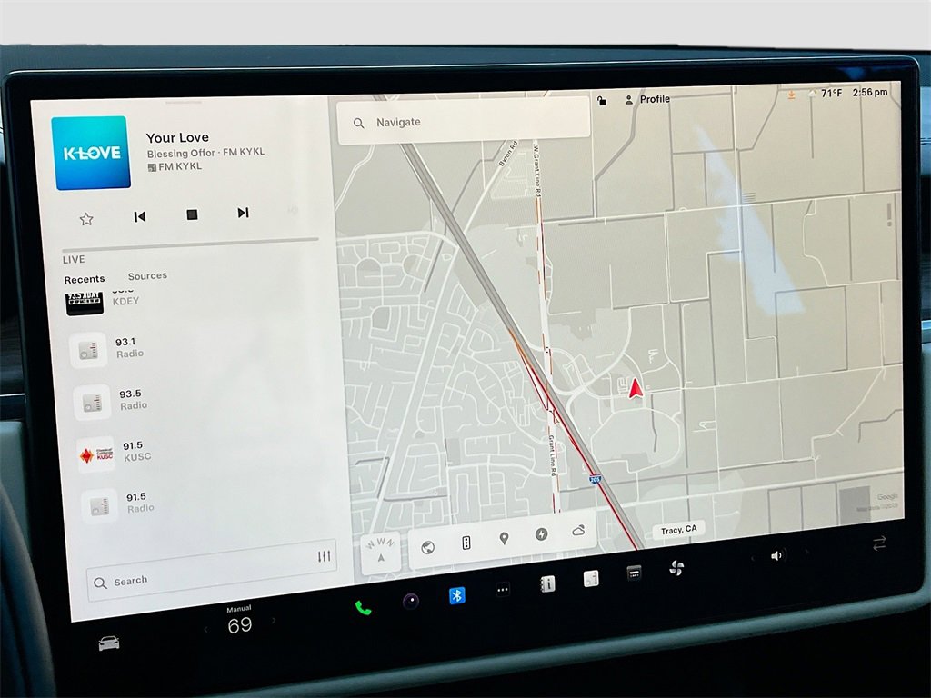 Used 2022 Tesla Model S image 12